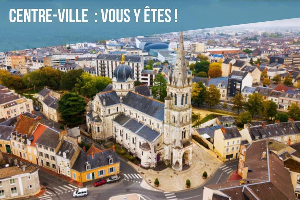A Hauteur De Toits • Le Spacieux En Coeur De Ville Шатору Екстер'єр фото